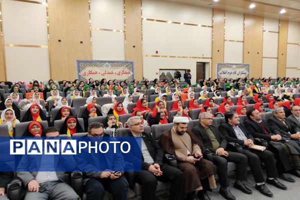 همایش بزرگ «یاوران انقلاب، پیشتازان مقاومت» در اردبیل