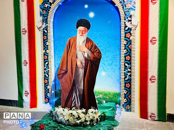 مسیر ماندگار ایمان و انقلاب