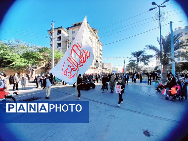 راهپیمایی یوم الله ۲۲  بهمن با حضور پرشور مردم در بوشهر 