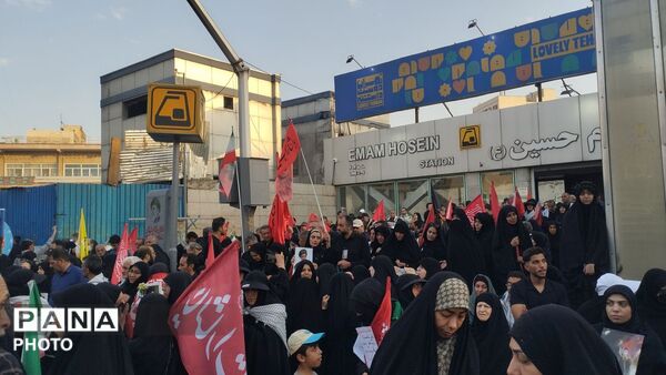 حضور گسترده و حماسی مردم ایران در تشییع پیکر رهبر شهید انقلاب