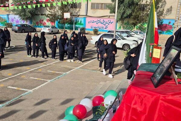 بهار دانش در هنرستان کوثر شهر قیامدشت
