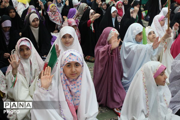 همدان میزبان «بزرگترین نماز جمعه دخترانه»