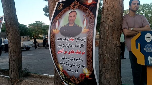 اولین سالگرد شهید محرم هادی میرآبادی بر سر مزارش برگزار شد  