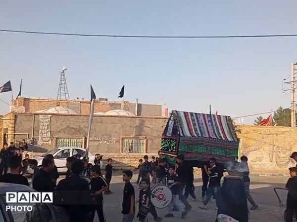 نخل گردانان کوچک فدافن