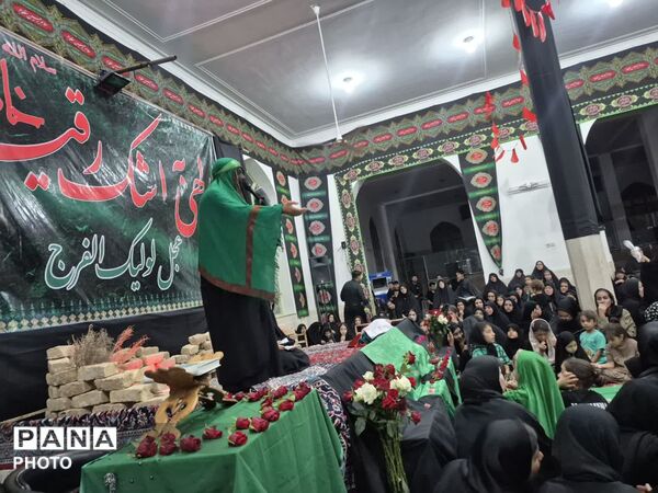 سفره‌داران کوچک میهمانان بزرگ اربعین در شهر جعفریه