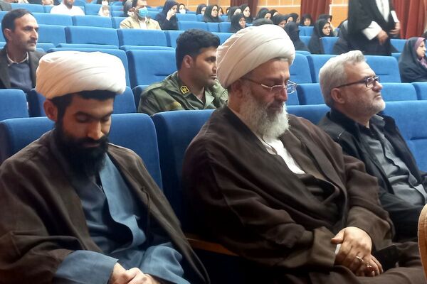 کارگاه مهارت افزایی و ترویج فرهنگ نماز ویژه معاونین پرورشی قرچک