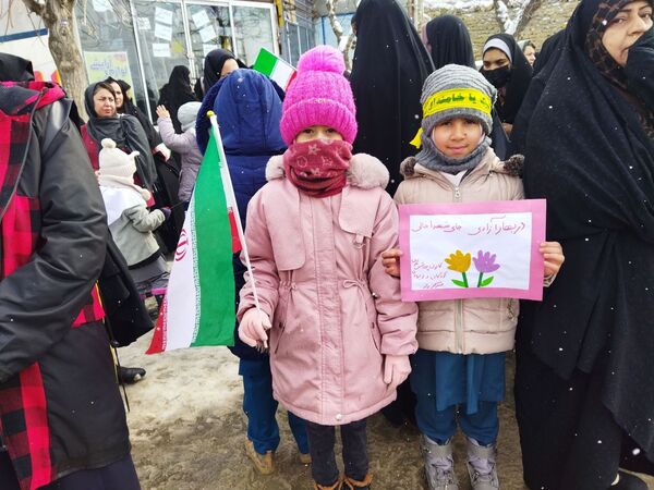 راهپیمایی یوم الله ۲۲ بهمن در شهر راز