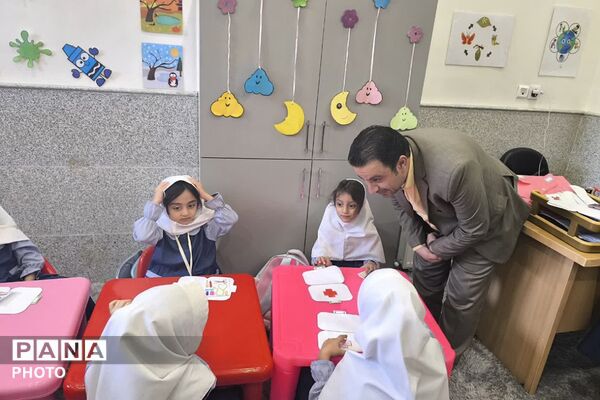 بازدید رئیس سازمان ملی تعلیم و تربیت کودک شهرستان های استان تهران از مرکز کودکستان دکتر حسابی شهرری
