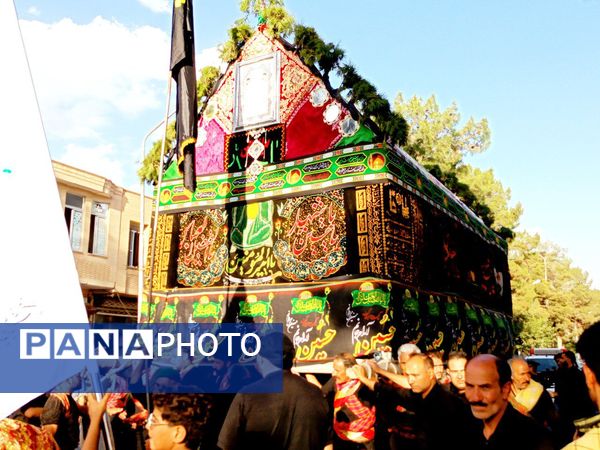 حرکت نمادین کاروان بندی اسد روستای فدافن و آیین نخل گردانی در کاشمر 