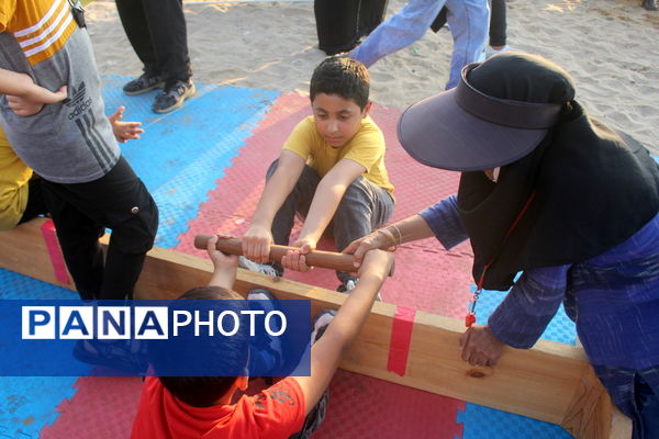 جشنواره بازی و ورزش های همگانی در ساحل بوشهر
