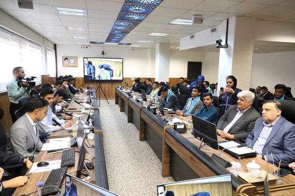 دیدار معاون پرورشی و فرهنگی وزارت آموزش‌وپرورش با نمایندگان پسر تشکل‌های دانش‌آموزی شیراز