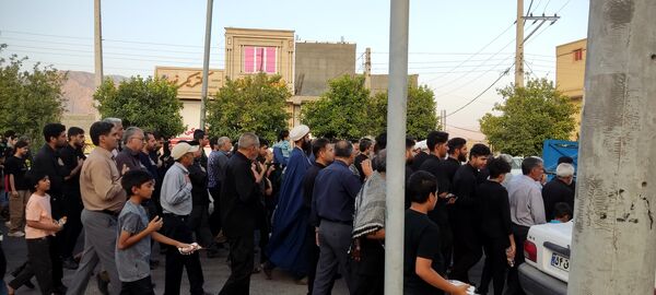 عاشق حسین (ع)؛در مسیر اربعین فراتر از مرزهای کربلا