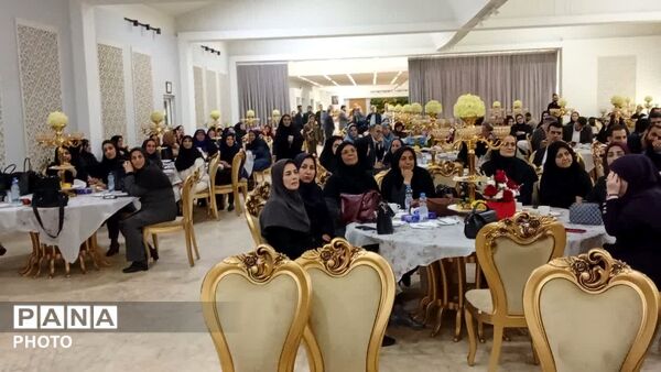 همایش گرامیداشت مقام معلم در نوشهر 