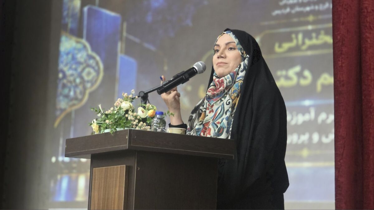 راز دوری دانش‌آموزان از آسیب‌های اجتماعی تکریم است