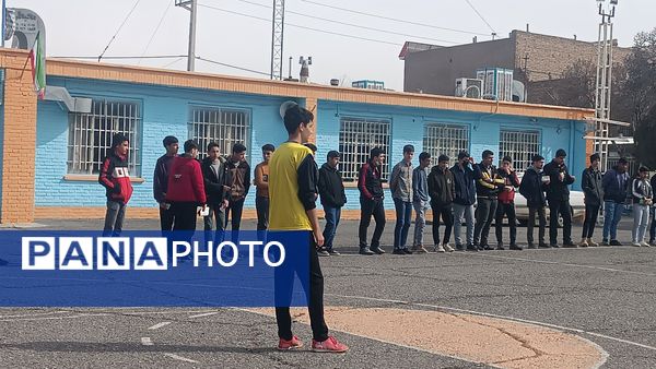 روز سوم  از مسابقات گل کوچک دبیرستان شاهد ابوذر غفاری نیشابور