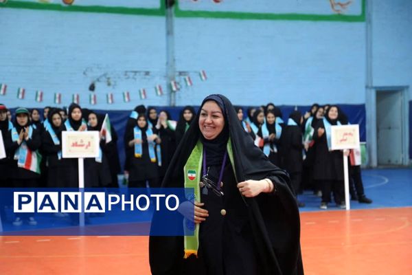 سالن شهید رجایی ورامین میزبان همایش یاوران انقلاب