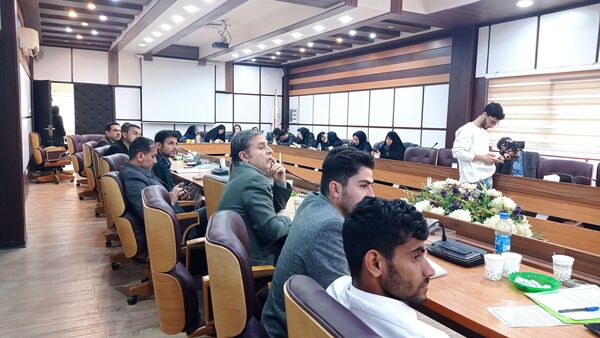 راه‌یافتن ۲۹‌معلم به مرحله نیمه‌نهایی دومین دوره جایزه‌معلم