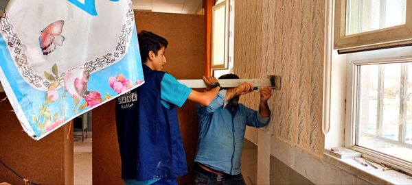 دبیرستان میثاق کاشمر بازسازی شد