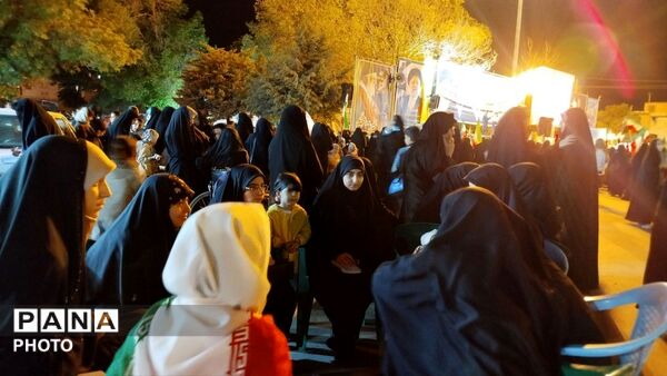 نجوای وفاداری در نورآباد؛ شب نود و سوم تجلی عشق به رهبری