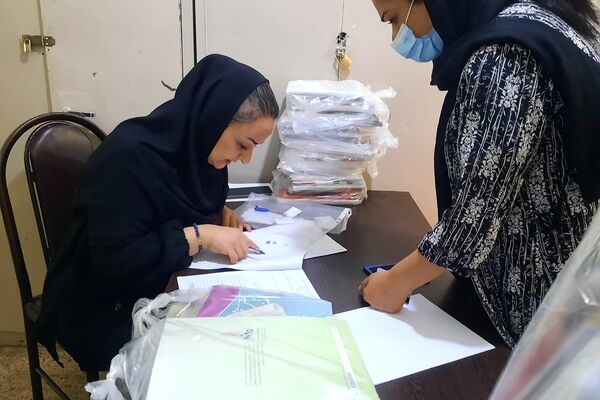 توزیع کتب درسی در مدارس منطقه پردیس 