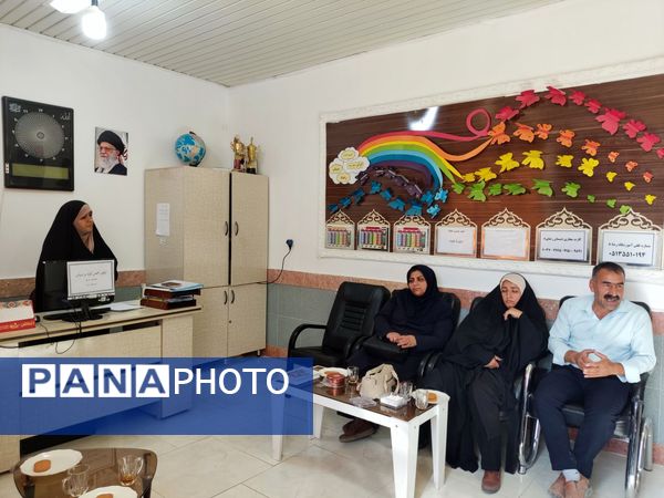 اولین جلسه انجمن اولیا و مربیان در دبستان رضای ۸ طرقبه شاندیز