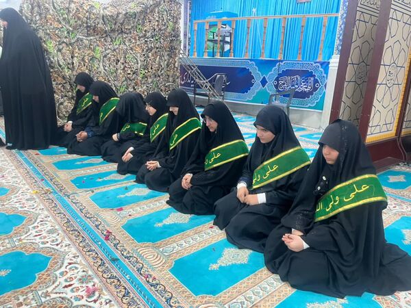 استقبال پرشور دانش‌آموزان جم از شهید گمنام در آستانه شهادت حضرت زهرا(س)