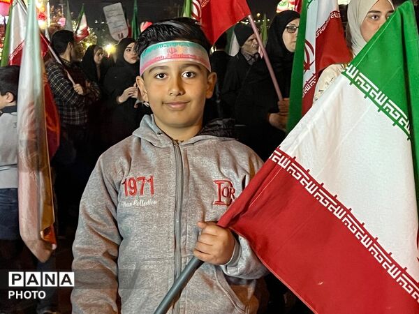 حضور مردم کرج  در پنجاه و چهارمین شب