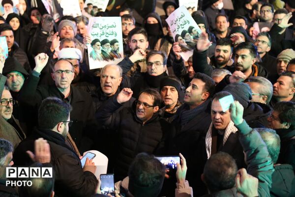 بیعت فرهنگیان اردبیلی با رهبر معظم انقلاب حضرت  آیت الله سید مجتبی خامنه‌ای