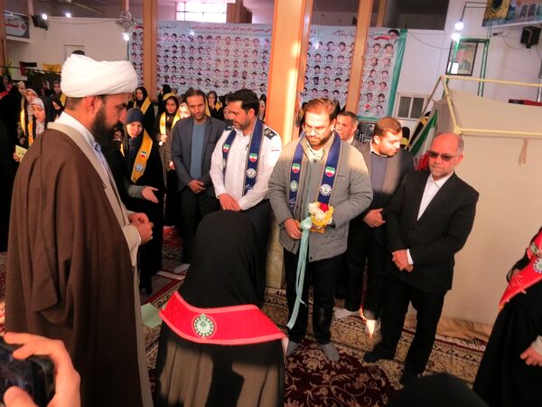 بازدید قائم مقام سازمان دانش‌آموزی از دانش‌آموزان پیشتاز معتکف بام و صفی‌آباد