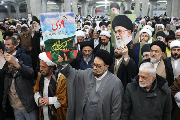 آیین بزرگداشت دهه بصیرت و مقاومت در قم