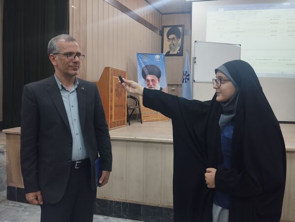 اولین جلسه انجمن اولیا و مربیان دبیرستان فرزانگان ۵ مشهد