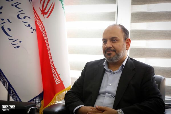 بازدید معاون پرورشی و فرهنگی از مرکز اطلاع‌رسانی و روابط عمومی وزارت آموزش و پرورش