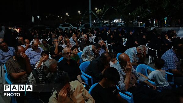 میثاق با آرمان‌های رهبر شهید؛ سه شب زمزمه‌ آزادی در مسجد امام خمینی(ره)
