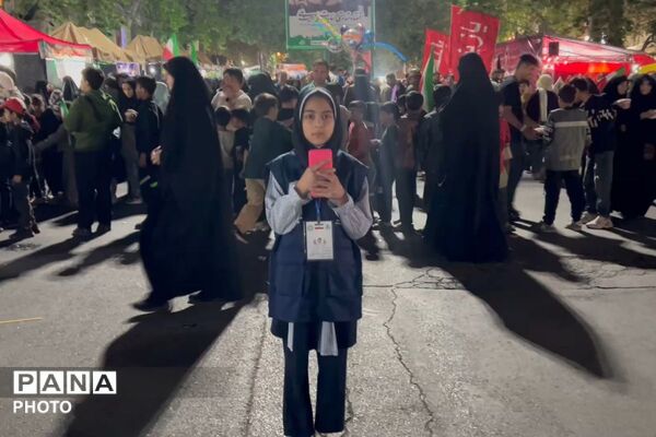 حضور پرشور مسئولین متعهد در غرفه‌ فرهنگیان