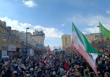 راهپیمایی پرشور یوم الله ۲۲بهمن در مشهد مقدس