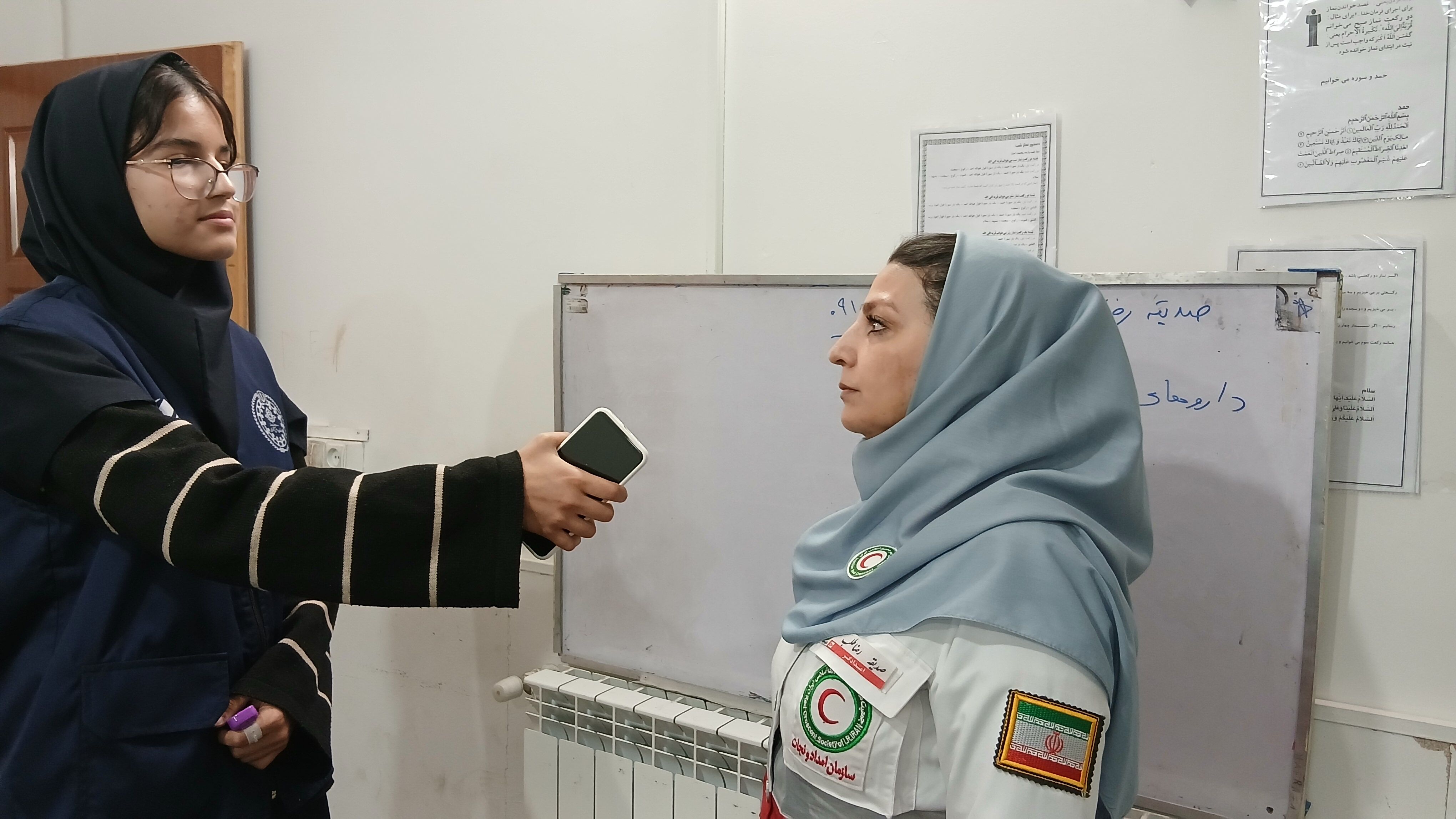 اجرای طرح "دادرس" در دبیرستان دخترانه عطیه