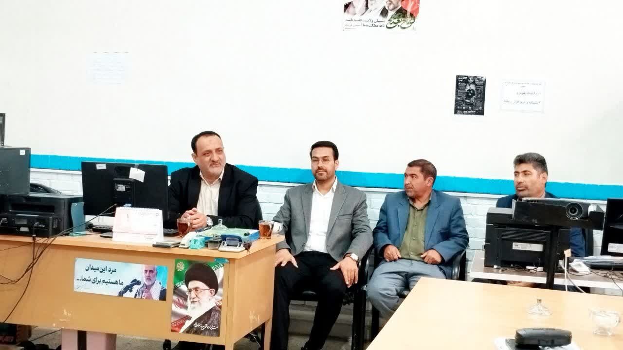 با همراهی معلمان و خانواده‌ها، آینده‌ای امن برای دانش‌آموزان می‌سازیم