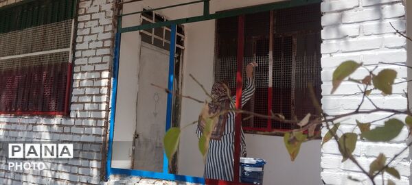 فعالیت گروه جهادی معلمان ناحیه چهار قم در روستاهای نیزار