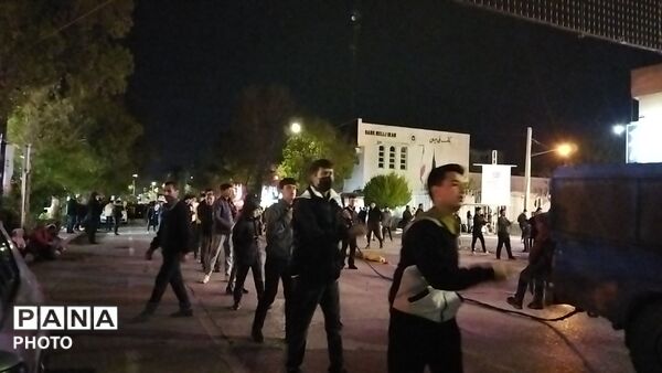 دسته عزاداری روستای اردمه در مراسم چهلم رهبر شهید و شهدای میناب در حسینیه امام 