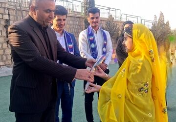بازدید صبحگاهی مدیرکل اداره آموزش و پرورش استان چهارمحال وبختیاری از تشکلات سازمان دانش‌آموزی استان