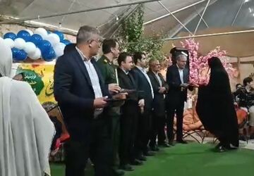تقدیر مسئولان خاتم از زنان کارآفرین مجموعه افرا 