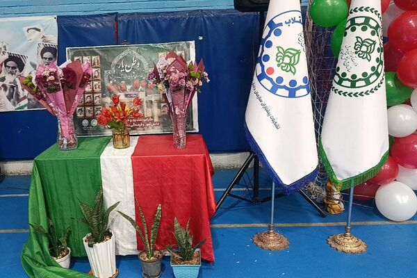 یاوران انقلاب؛روشنای مسیر نوجوانان امروز