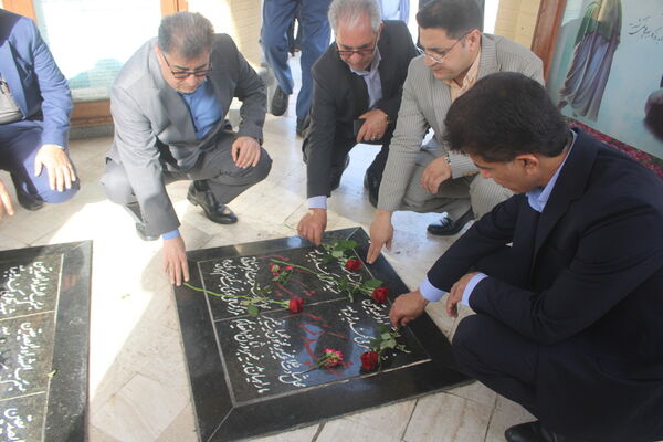 تجدید میثاق با شهدا در بوشهر