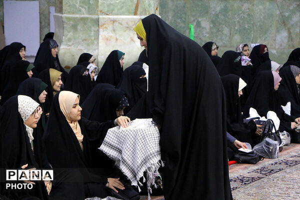 جشن ازدواج طلبگی ۲۰۰ زوج در حرم حضرت معصومه(س)