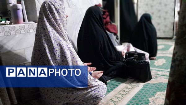 پرچم حرم حضرت عباس(ع) در مراسم اعتکاف شهرستان بن