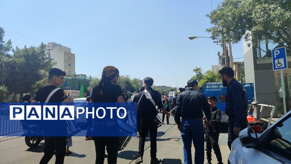  برپایی موکب‌های خدمات‌رسانی در مشهد مقدس برای جاماندگان اربعین حسینی 