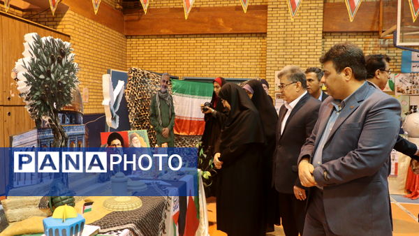 نمایشگاه فرهنگی ـ آموزشی «ایرانمون» در دبستان شهید باهنر