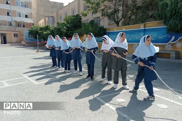 طنین زنگ سلامت در دبستان دخترانه آیین روشن