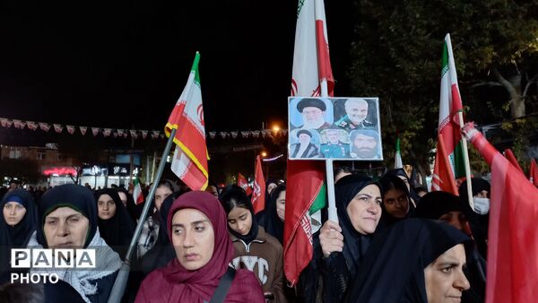 دختران شاهد؛ جلوه‌ای از شکوه و همبستگی در میدان
