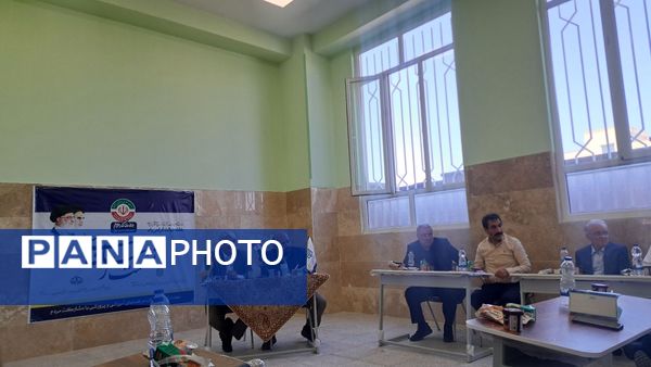 نشست رسانه‌ای مدیرکل نوسازی، توسعه و تجهیز مدارس استان قم